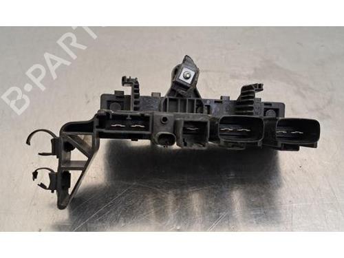 Fuse box RENAULT TRAFIC III Van (FG_) 2.0 dCi 130 (FGMY) | BP37148362E1 - Image 3