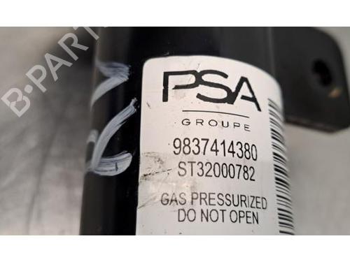 Right front shock absorber OPEL CORSA F (P2JO) 1.2 (68) | BP23598493M17
