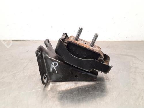 Used Engine mount Engine mount IVECO DAILY VI Van 33S16, 35S16, 35C16, 38S16, 40C16, 42S16, 50C16 (156 hp) 34198157 34198157