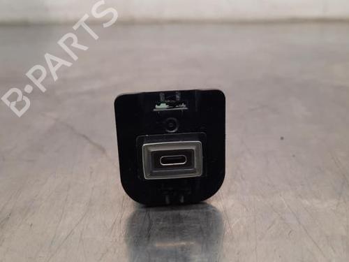 Used Electronic module PEUGEOT 308 III (FB_, FH_, FP_, F3_, FM_) PureTech 130 (FPHNSL, FPHNST) (131 hp) 23628944