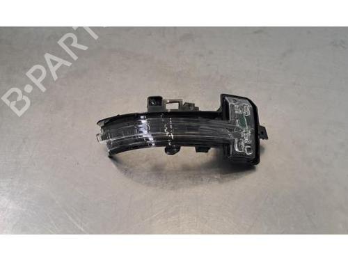 right-side-indicator-renault-scenic-e-tech-phase-i-2023-40240419 main image