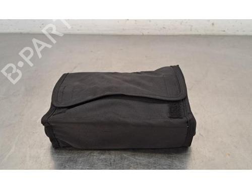 Used Jack Kit RENAULT MEGANE IV Hatchback (B9A/M/N_) 1.6 E-TECH 160 (B9NH) (160 hp) 29871943