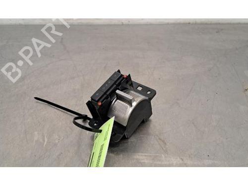 Used Gear lever PEUGEOT 308 III (FB_, FH_, FP_, F3_, FM_) e-308 (FMZKWZ) (156 hp) 23850179