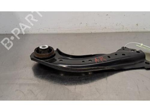 Used Right rear suspension arm TOYOTA YARIS CROSS (MXP_) 1.5 (MXPB10) (125 hp) 30651035
