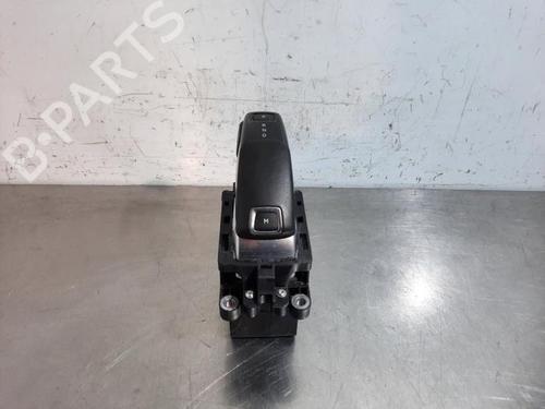 Used Gear lever PEUGEOT 3008 II SUV (MC_, MR_, MJ_, M4_) 1.6 PureTech 180 (M45GFR, M45GFU) (181 hp) 23587121