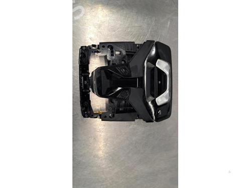Plafonnier BMW X2 (F39) sDrive 18 i (136 hp) 23621306