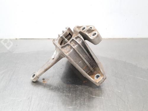 Used Engine mount KIA NIRO I (DE) E-NIRO (136 hp) 10901566