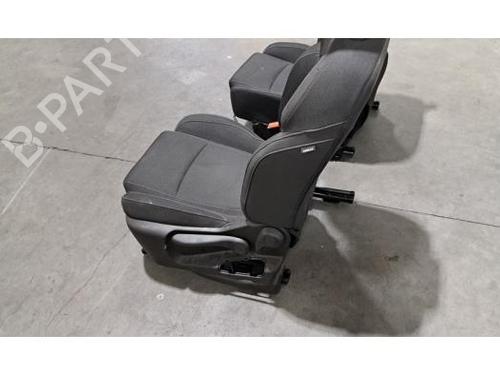 Setesett RENAULT MEGANE IV Hatchback (B9A/M/N_) 1.6 E-TECH 160 (B9NH) | BP29871941C78