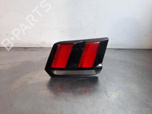 Used Right taillight Right taillight PEUGEOT 3008 II SUV (MC_, MR_, MJ_, M4_) 1.2 THP/ PureTech 130 (MRHNSM, MRHNSU, MRHNSJ, MRHNYW,... (131 hp) 36169632 36169632