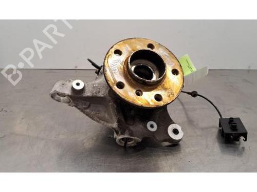 Used Right front steering knuckle BMW 1 (F40) M 135 i xDrive (306 hp) 30521569