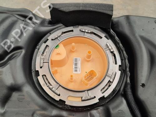 Used Fuel pump VOLVO XC60 II (246) D5 AWD (235 hp) 10897907