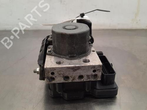 Used ABS pump MERCEDES-BENZ A-CLASS (W176) A 160 (176.041) (102 hp) 23610986