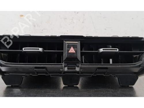 Used Air vent Air vent TOYOTA COROLLA Estate (_E21_) 2.0 Hybrid (MZEH12) (180 hp) 34408442 34408442