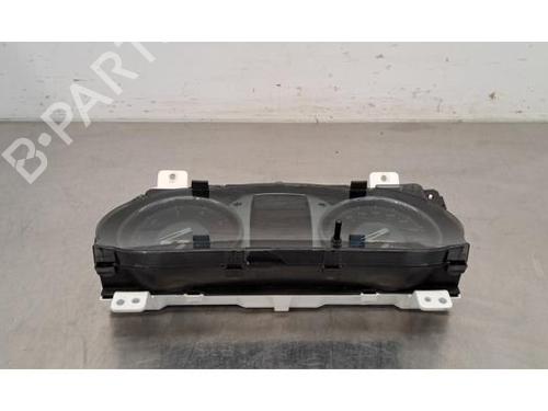 Instrument cluster TOYOTA HILUX VIII Pickup (_N1_) 2.8 TD 4WD (GUN126) 83A000KF80B