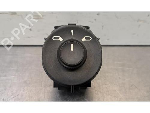 Used Mirror switch Mirror switch CITROËN C3 III (SX) 1.5 BlueHDi 100 (SXYHYP, SXYHTU) (102 hp) 36004907 36004907