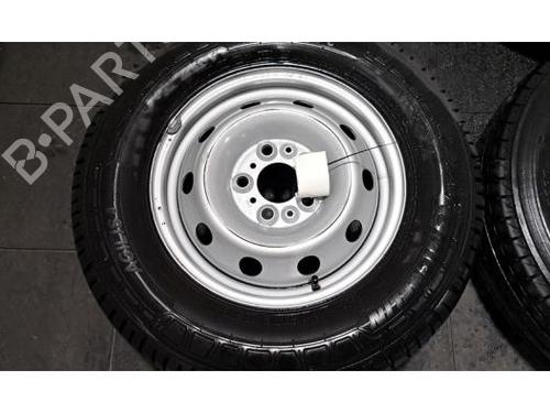 Fælk PEUGEOT BOXER Van 2.2 BlueHDi 120 | BP31371864C45