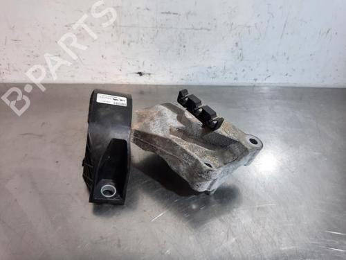 Used Engine mount DACIA LOGAN MCV II TCe 90 (K8M1, K8MA, K8AC) (90 hp) 23596716