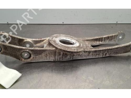 Draagarm rechts achter MERCEDES-BENZ C-CLASS T-MODEL (S206) C 300 e (206.254) (313 hp) 31324096