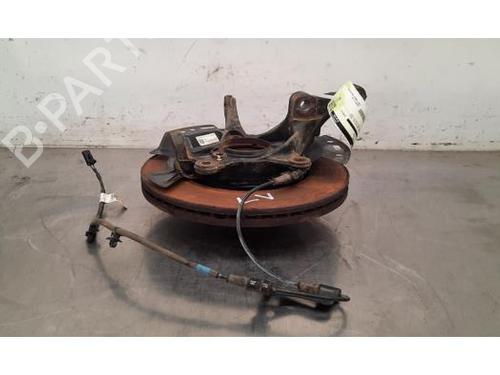 Used Left front steering knuckle HYUNDAI i30 Estate (PDE) 1.6 CRDi (116 hp) 24965817