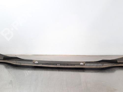 Used Scuttle panel Scuttle panel VW CADDY IV MPV (SAB, SAJ) 1.4 TSI (125 hp) 10899179 10899179