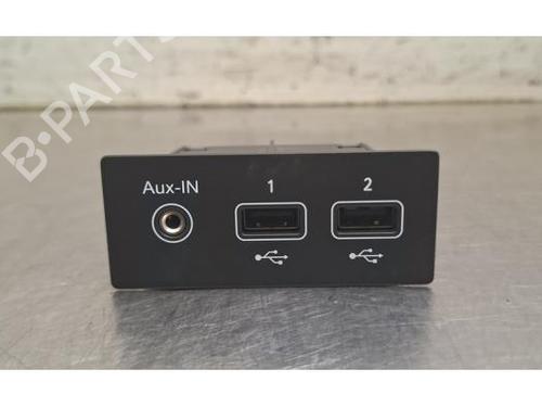 Used Electronic module Electronic module RENAULT ARKANA I (LCM_, LDN_) 1.3 TCe 160 (LDN1) (158 hp) 40284845 40284845