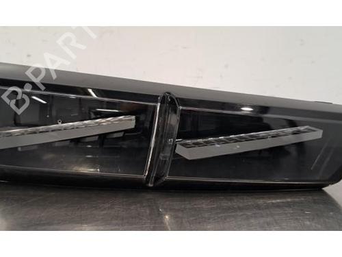 Used Right taillight PEUGEOT 308 III (FB_, FH_, FP_, F3_, FM_) e-308 (FMZKWZ) (156 hp) 30605253