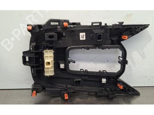 Console centrale TOYOTA COROLLA Hatchback (_E21_, _EA1_, _EH1_) 1.8 Hybrid (ZWE211, ZWE219) | BP31692084I22 