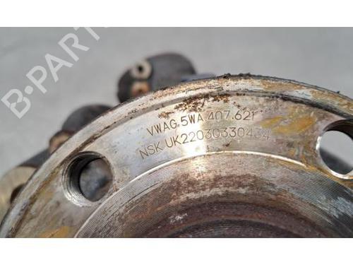 Left front steering knuckle AUDI A3 Limousine (8YS, 8YM) 30 TDI | BP29703539M25 