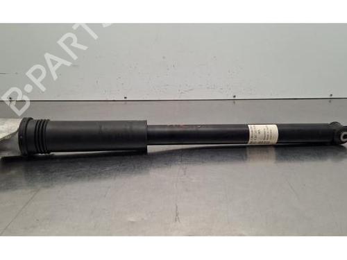 Venstre bagtil støddæmper Venstre bagtil støddæmper MERCEDES-BENZ GLA (H247) GLA 180 (247.784) (136 hp) 33997471 33997471