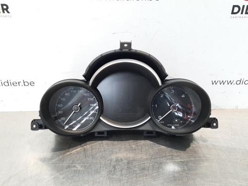 Used Instrument cluster FIAT 500X (334_) 1.6 D Multijet (334AXA1B, 334AXA11) (120 hp) 10891237