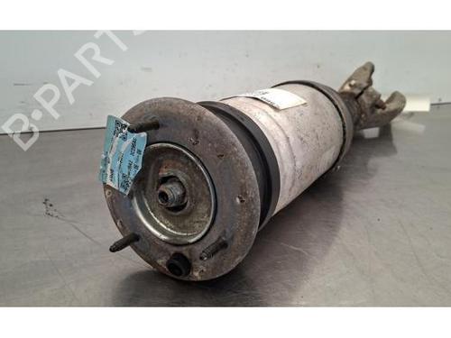 Right front shock absorber LAND ROVER RANGE ROVER VELAR (L560) 3.0 D275 SDV6 4x4 | BP33753084M17 - Image 3