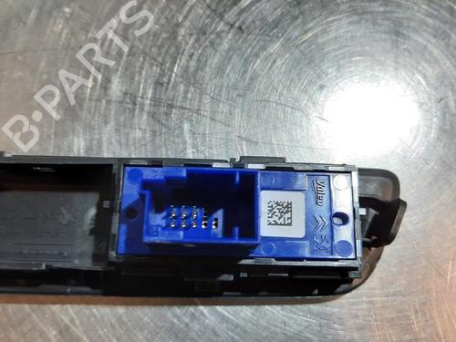 Switch PEUGEOT 208 I (CA_, CC_) 1.2 VTI 82 | BP23598456I30