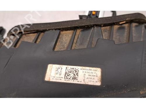Right taillight PEUGEOT 308 III (FB_, FH_, FP_, F3_, FM_) PureTech 130 (FPHNSL, FPHNST) | BP27168636C35 