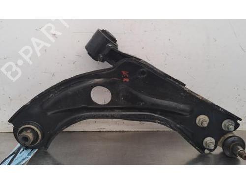 Used Right front suspension arm Right front suspension arm FIAT DOBLO Box Body/MPV (510_, 511_) BlueHDi 130 (131 hp) 33247804 33247804
