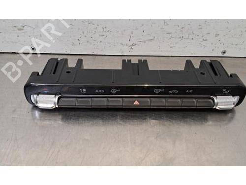 climate-control-mercedes-benz-glb-x247-2019-39153658 main image
