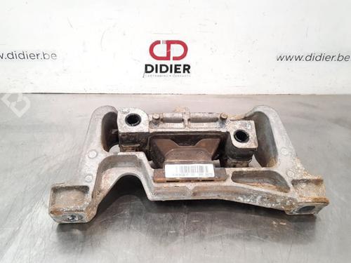 Engine mount MERCEDES-BENZ CLA Coupe (C117) CLA 200 CDI / d (117.308) | BP15024041M89