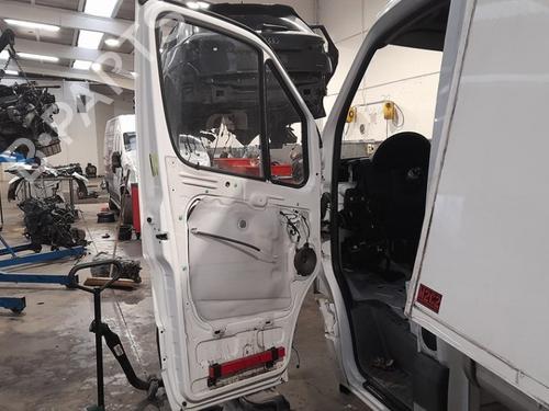 Used Left front door MERCEDES-BENZ SPRINTER 3,5-t Platform/Chassis (B906) 313 CDI (906.131, 906.133, 906.135, 906.231, 906.233,... (129 hp) 10891816