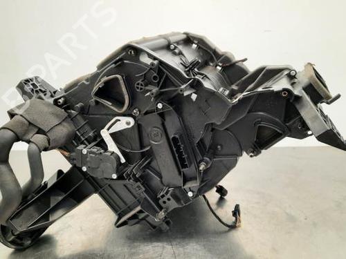 Used Heater matrix box JAGUAR XE (X760) 2.0 D (180 hp) 21674369