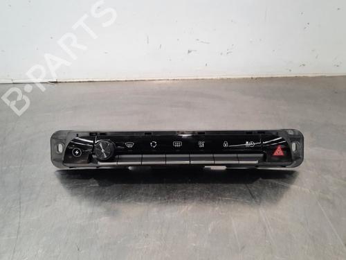 Used Climate control PEUGEOT 3008 II SUV (MC_, MR_, MJ_, M4_) 1.6 PureTech 180 (M45GFR, M45GFU) (181 hp) 15034781