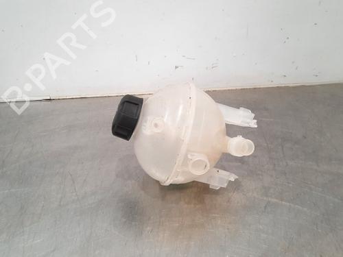 Ekpansionstank PEUGEOT 3008 II SUV (MC_, MR_, MJ_, M4_) 1.2 THP/ PureTech 130 (MRHNSM, MRHNSU, MRHNSJ, MRHNYW,... (131 hp) 15789231