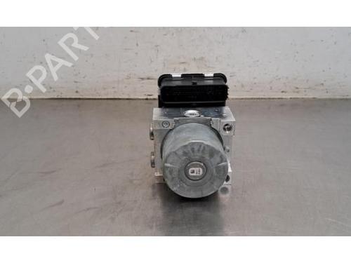 abs-pump-renault-trafic-iii-van-fg_-2014-36872754 main image
