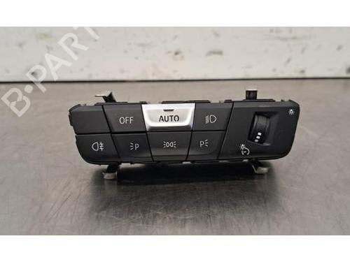 Used Headlight switch BMW 3 (G20, G80, G28) 318 i (156 hp) 30660147