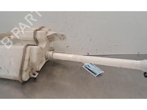 sprinklertank-toyota-c-hr-_x1_-2016-36680702 main image