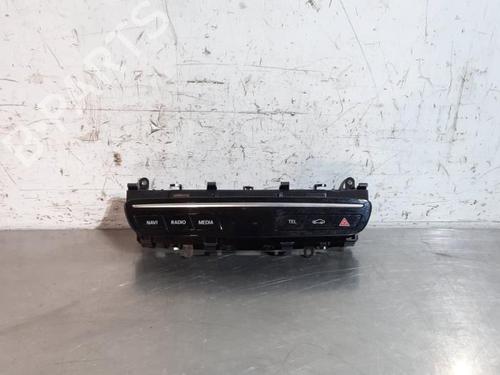 Used Warning switch MERCEDES-BENZ C-CLASS (W205) C 450 AMG 4-matic (205.064) (367 hp) 23642181