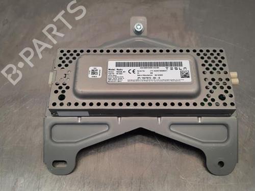 Used Electronic module Electronic module TESLA MODEL Y (5YJY) EV Performance All-wheel Drive (534 hp) 34198177 34198177