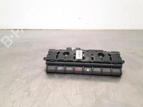 Used Warning switch RENAULT CLIO V (B7_) 1.5 Blue dCi 85 (B7AG) (86 hp) 17114999