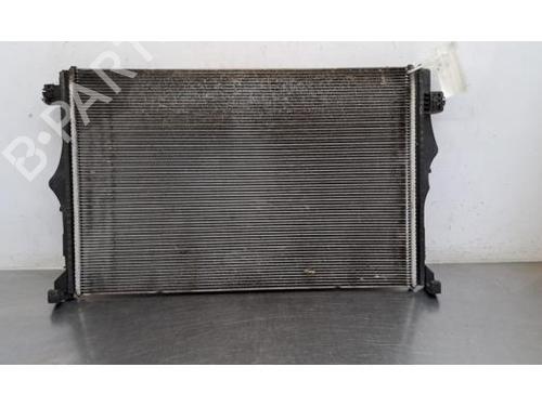 Used Water radiator Water radiator 37037972 37037972