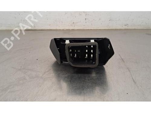 Air vent AUDI A3 Sportback (8YA, 8YF) 30 TFSI | BP26171717I21 