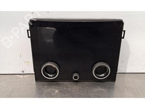 Airco bedieningspaneel LAND ROVER RANGE ROVER SPORT II (L494) 3.0 SDV6 4x4 (306 hp) 30501103