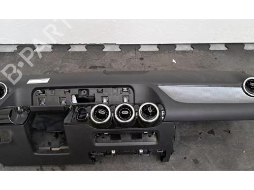 Cruscotto Cruscotto MERCEDES-BENZ B-CLASS Sports Tourer (W247) B 180 (247.084) (136 hp) 37038359 37038359